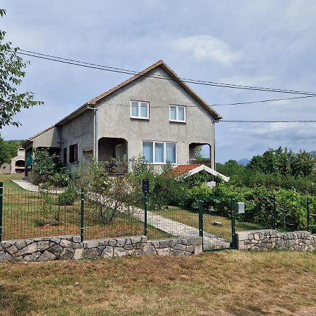 Apartman Lana Kijevo Экстерьер фото