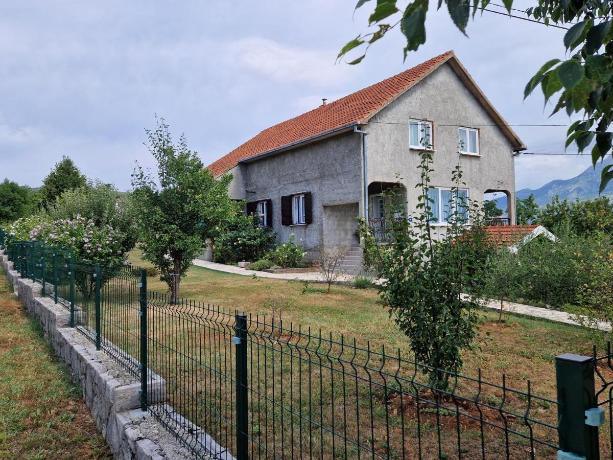 Apartman Lana Kijevo Экстерьер фото