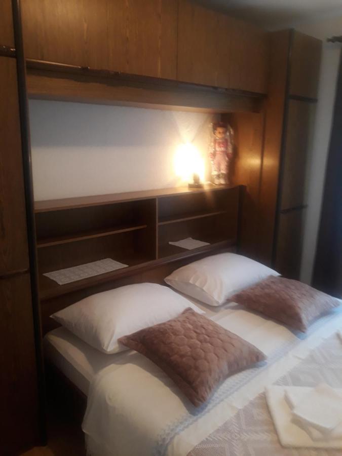 Apartman Lana Kijevo Экстерьер фото