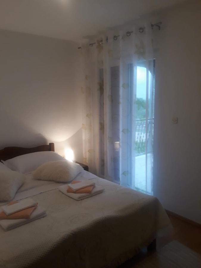 Apartman Lana Kijevo Экстерьер фото