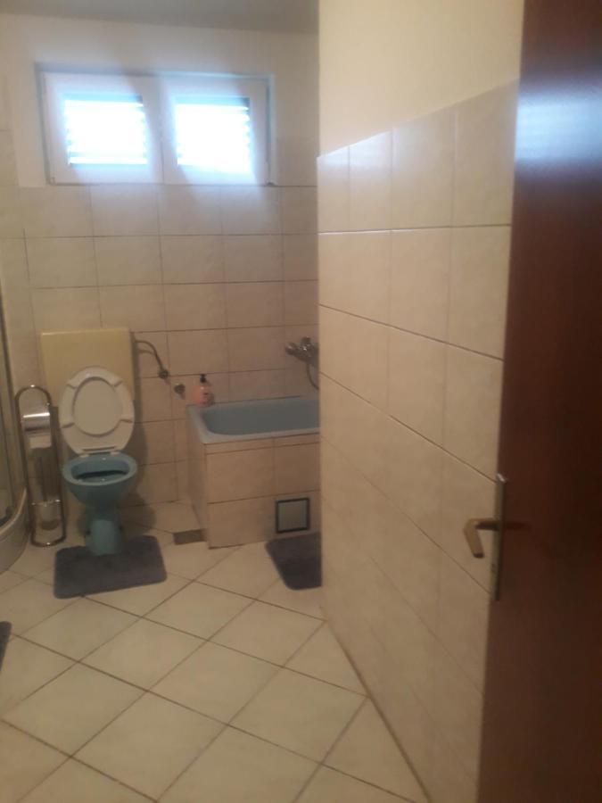 Apartman Lana Kijevo Экстерьер фото