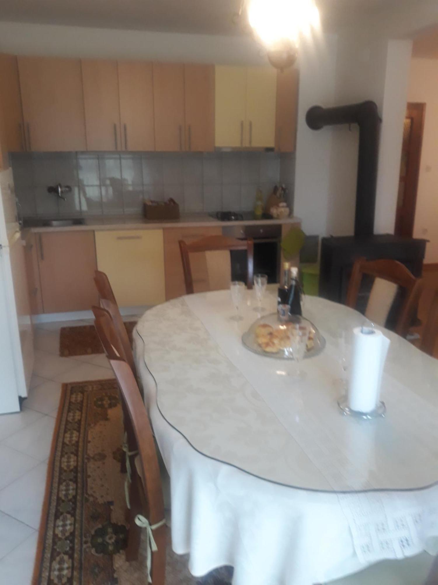 Apartman Lana Kijevo Экстерьер фото